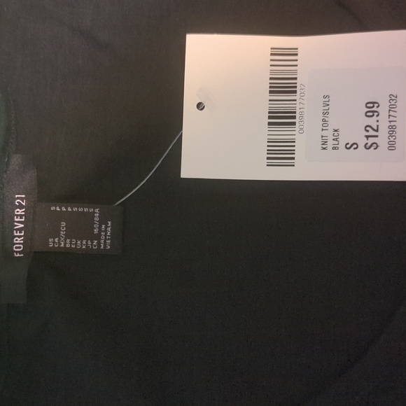 BUNDLE 4 NWTs/ NWOTs Women's crop tops and regular tops for summer, ALL Size S - Picture 12 of 13